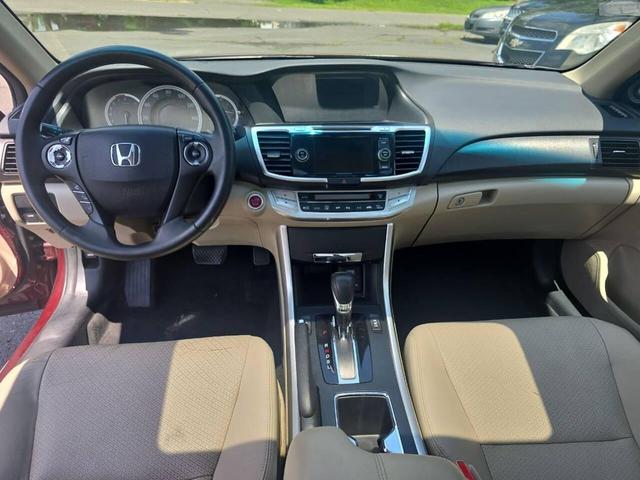 Photo of 2013 Basque Red Pearl II Honda Accord
