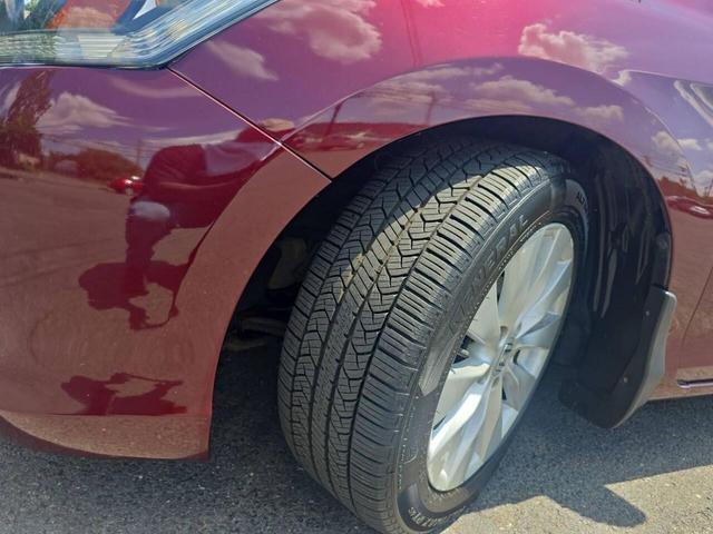 Photo of 2013 Basque Red Pearl II Honda Accord