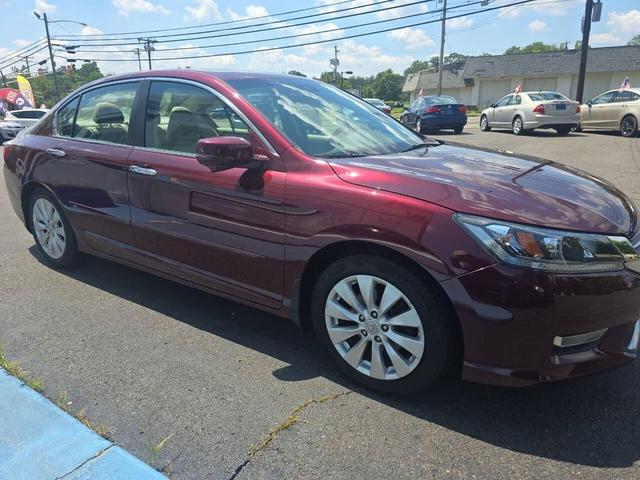 Photo of 2013 Basque Red Pearl II Honda Accord