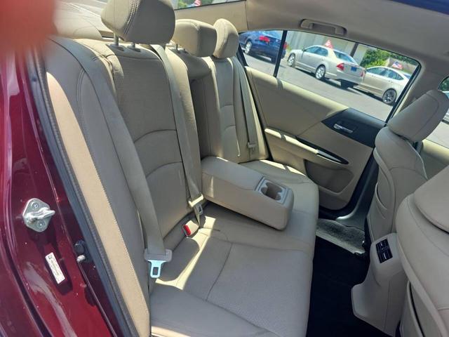 Photo of 2013 Basque Red Pearl II Honda Accord