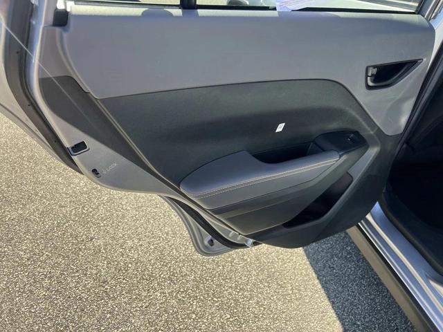 Photo of 2025 Ice Silver Subaru Crosstrek