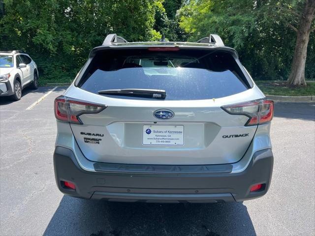 Photo of 2025 Ice Silver Subaru Outback