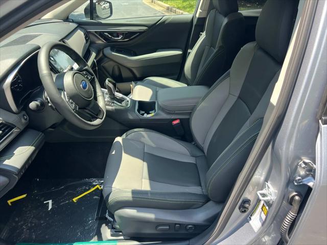 Photo of 2025 Ice Silver Subaru Outback