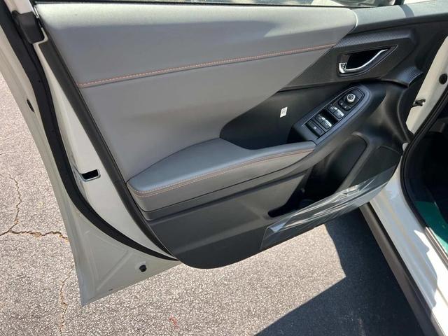 Photo of 2025 Crystal White Pearl Subaru Crosstrek