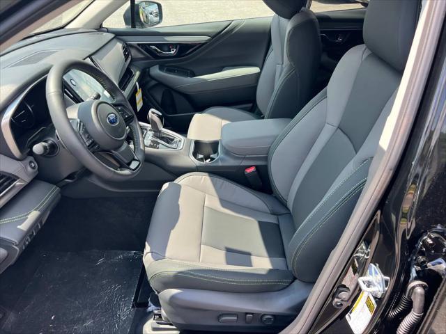Photo of 2025 Crystal Black Silica Subaru Outback