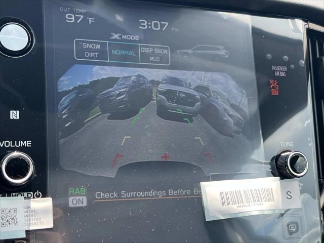 Photo of 2025 Crystal Black Silica Subaru Outback