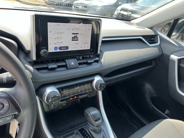 Photo of 2024 Ice Cap Toyota RAV4 Hybrid