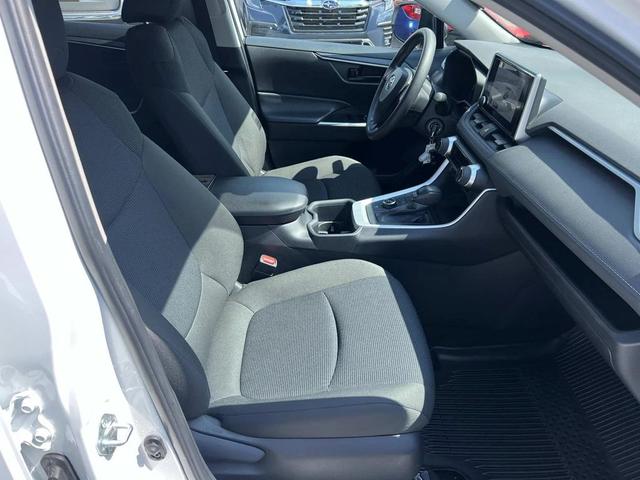Photo of 2024 Ice Cap Toyota RAV4 Hybrid