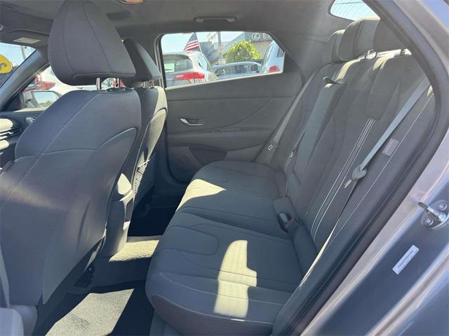 Photo of 2025 Fluid Metal Hyundai ELANTRA
