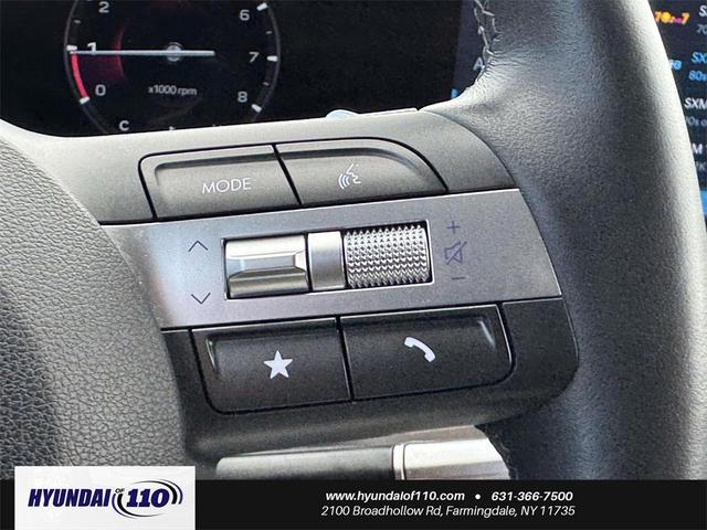Photo of 2025 Atlas White Hyundai KONA