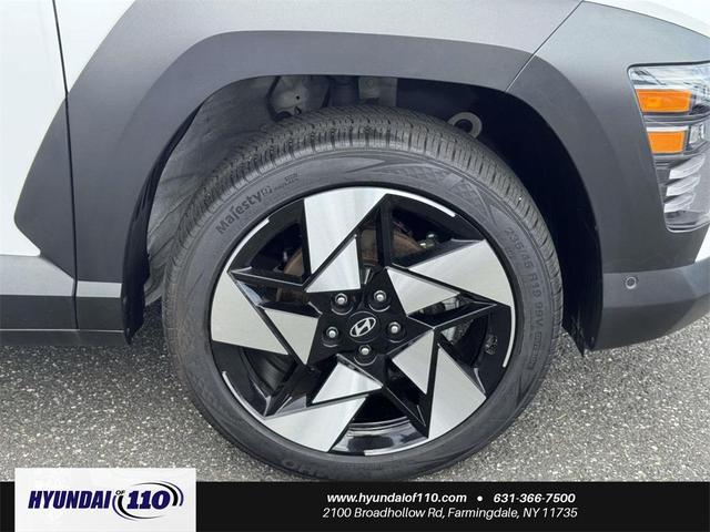 Photo of 2025 Atlas White Hyundai KONA