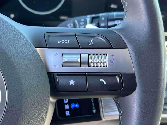 Photo of 2025 Abyss Black Pearl Hyundai KONA