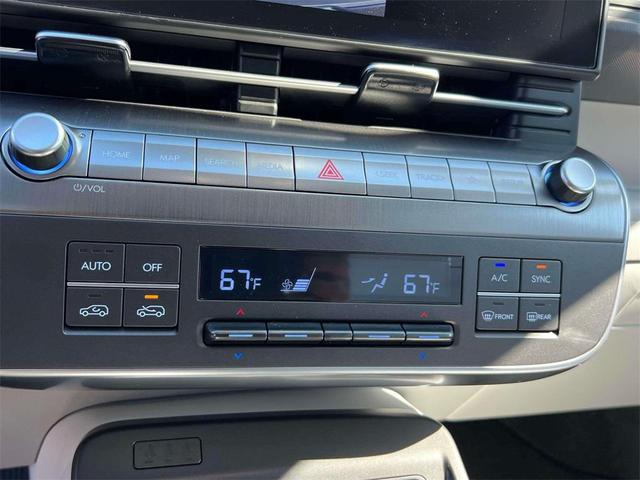 Photo of 2025 Abyss Black Pearl Hyundai KONA