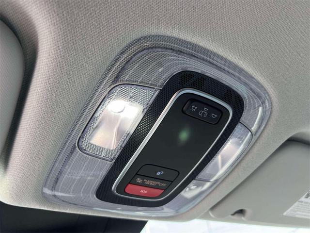 Photo of 2025 Abyss Black Pearl Hyundai KONA