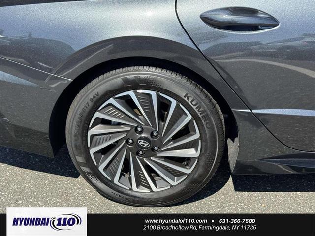 Photo of 2024 Portofino Gray Hyundai SONATA Hybrid