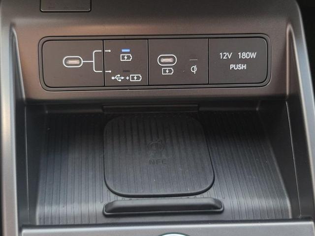 Photo of 2025 Abyss Black Pearl Hyundai KONA