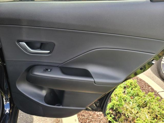 Photo of 2025 Abyss Black Pearl Hyundai KONA