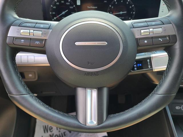 Photo of 2025 Abyss Black Pearl Hyundai KONA