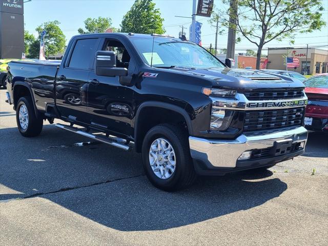 Photo of 2021 Black Chevrolet Silverado 3500