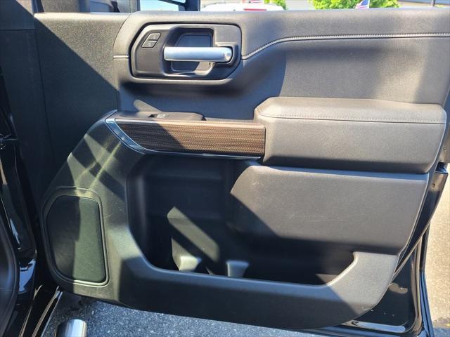 Photo of 2021 Black Chevrolet Silverado 3500
