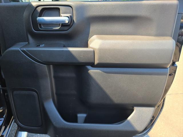 Photo of 2021 Black Chevrolet Silverado 3500