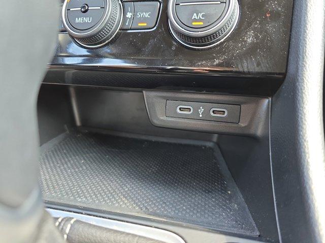 Photo of 2024 Deep Black Pearl Volkswagen Jetta