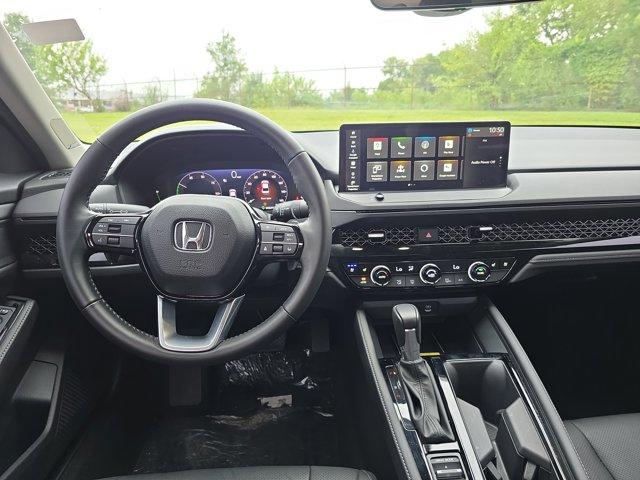 Photo of 2024 Platinum White Pearl Honda Accord Hybrid