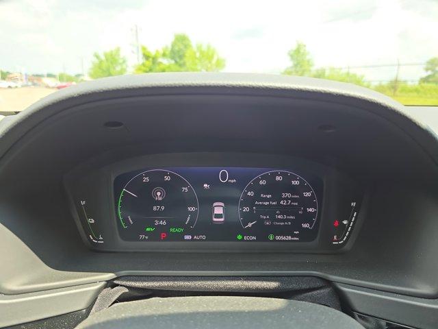 Photo of 2024 Platinum White Pearl Honda Accord Hybrid