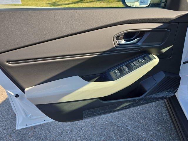 Photo of 2025 Platinum White Pearl Honda Accord