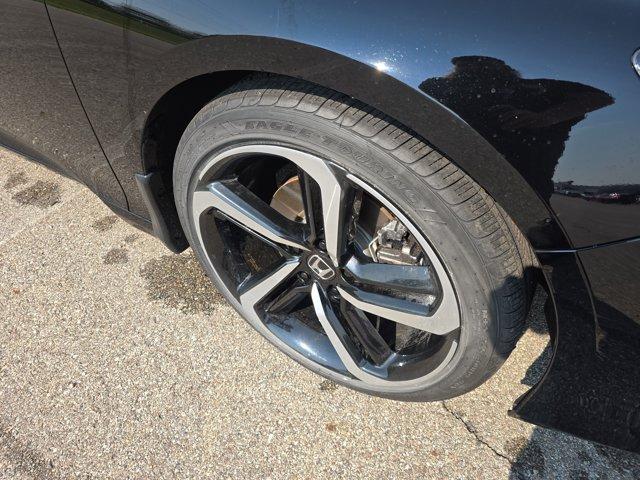 Photo of 2022 Crystal Black Pearl Honda Accord
