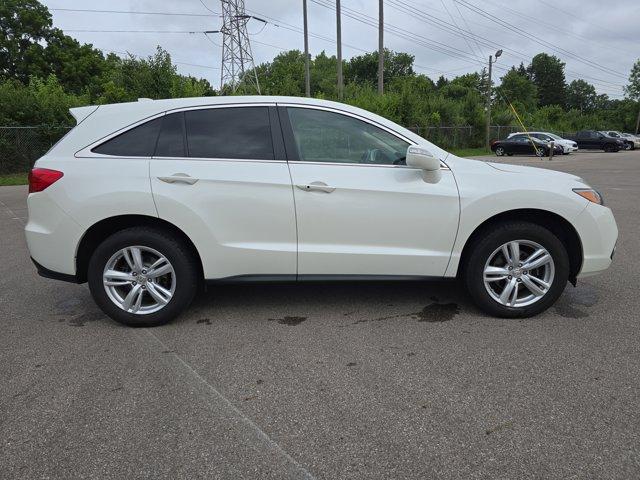 Photo of 2015 White Diamond Pearl Acura RDX