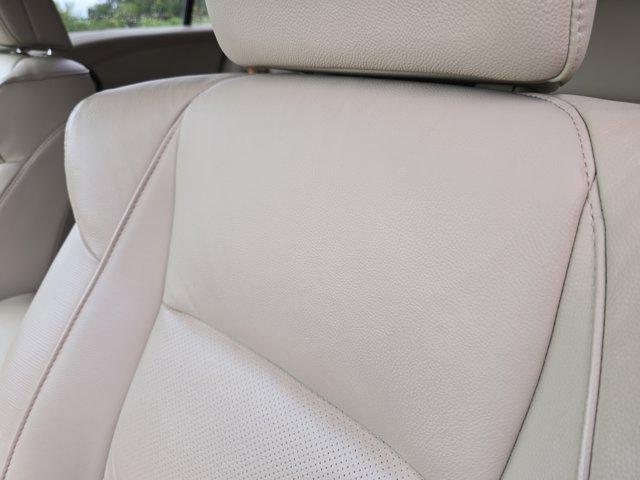 Photo of 2015 White Diamond Pearl Acura RDX