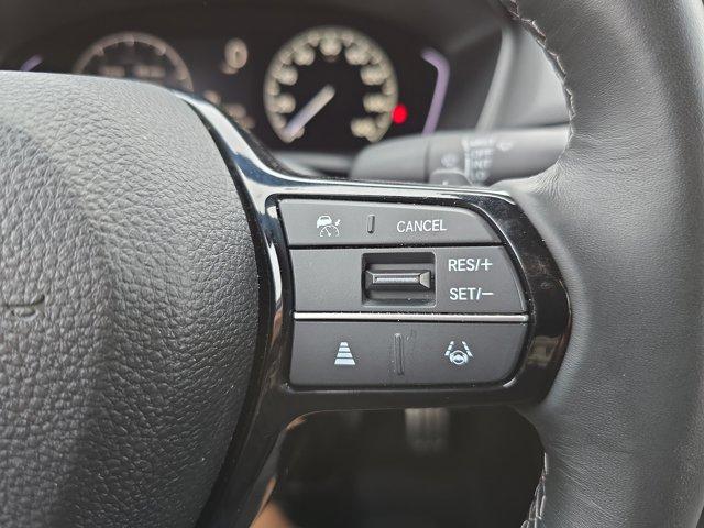 Photo of 2025 Platinum White Pearl Honda Civic