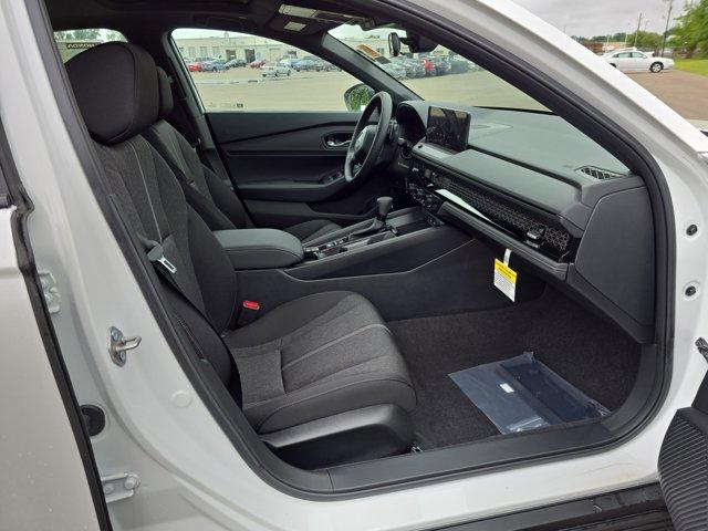 Photo of 2025 Platinum White Pearl Honda Accord Hybrid