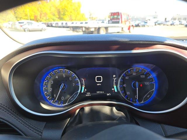 Photo of 2017 Billet Silver Metallic Clearcoat Chrysler Pacifica