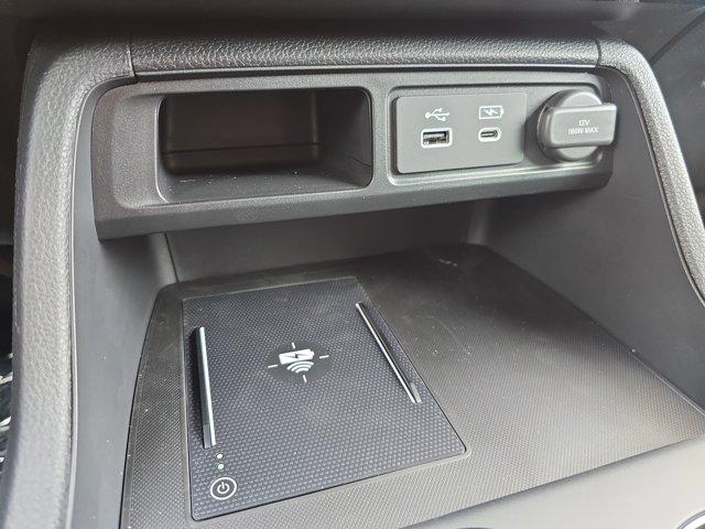 Photo of 2025 Platinum White Pearl Honda Pilot