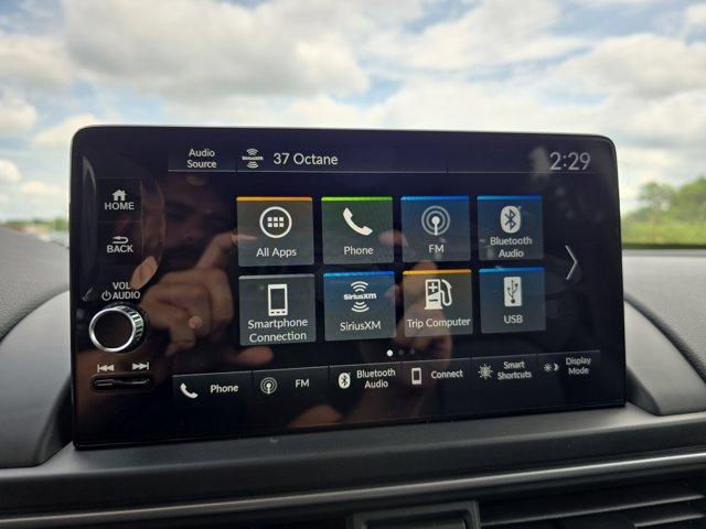 Photo of 2025 Platinum White Pearl Honda Pilot