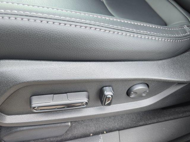 Photo of 2025 Platinum White Pearl Honda Pilot