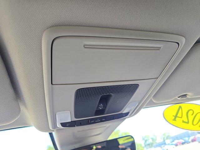 Photo of 2024 Still Night Pearl Honda CR-V
