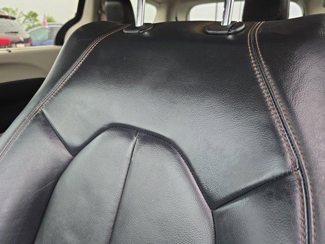 Photo of 2017 Jazz Blue Pearlcoat Chrysler Pacifica