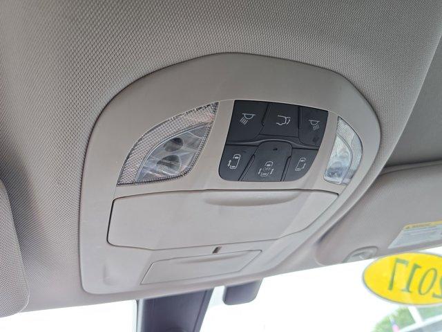 Photo of 2017 Jazz Blue Pearlcoat Chrysler Pacifica