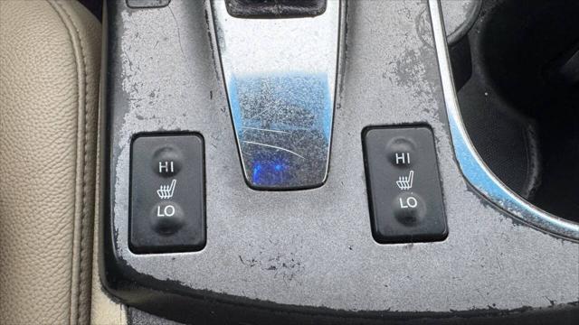 Photo of 2013 Beige Acura RDX