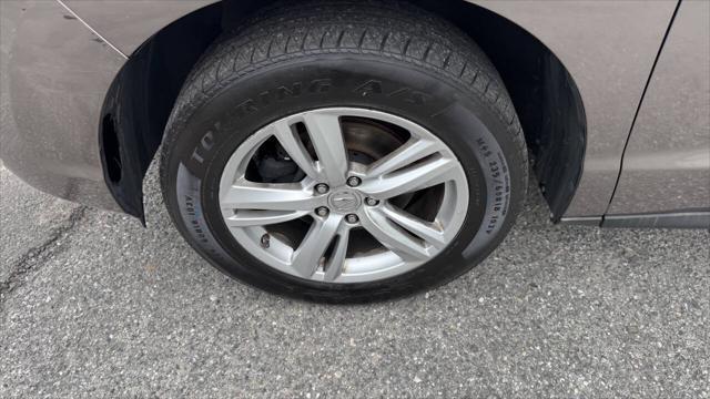 Photo of 2013 Beige Acura RDX