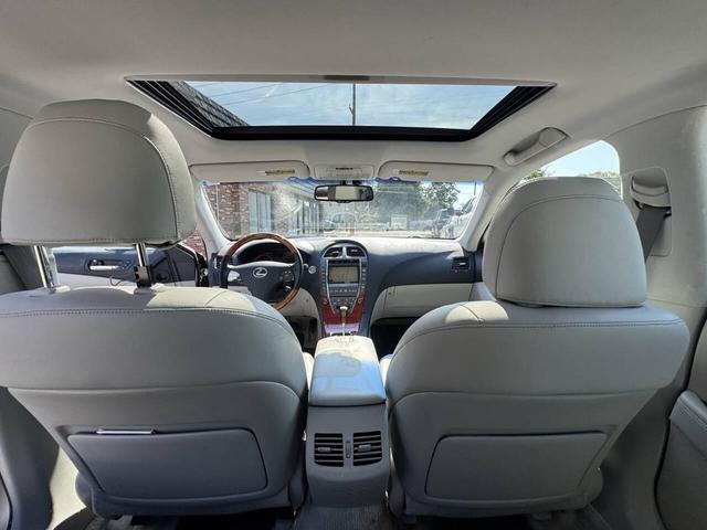Photo of 2007 Silver Lexus ES 350