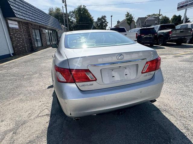 Photo of 2007 Silver Lexus ES 350
