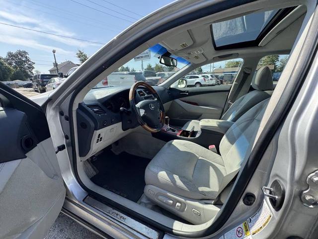 Photo of 2007 Silver Lexus ES 350