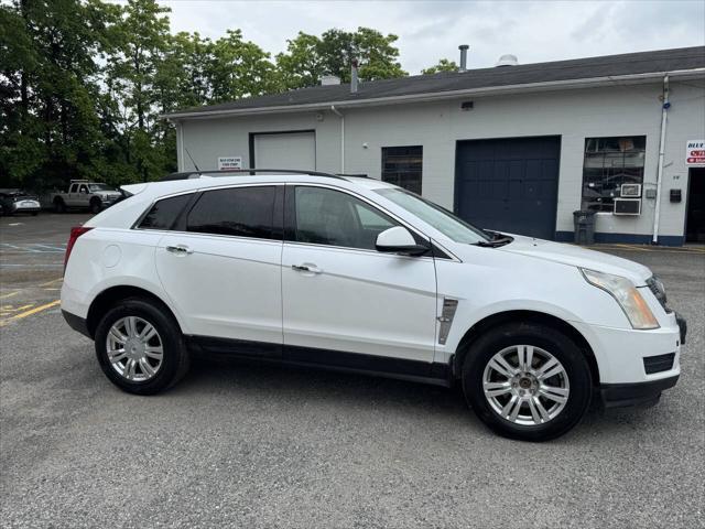 Photo of 2011 White Cadillac SRX
