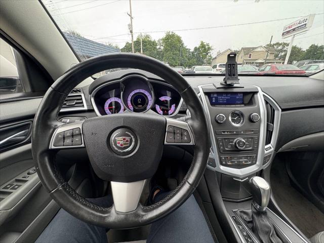 Photo of 2011 White Cadillac SRX