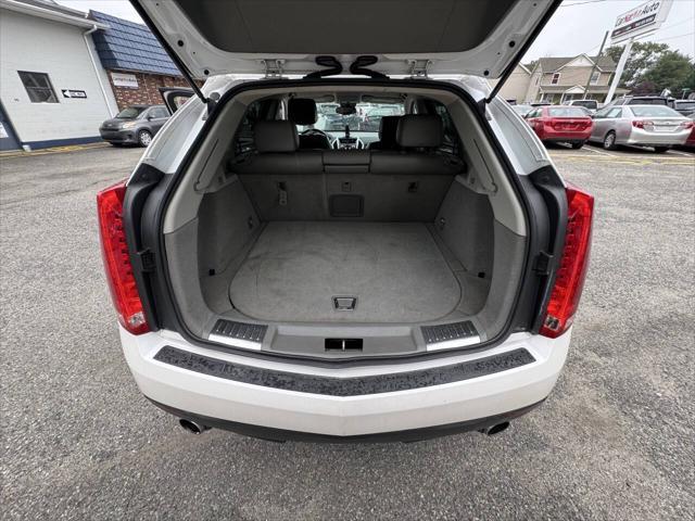 Photo of 2011 White Cadillac SRX
