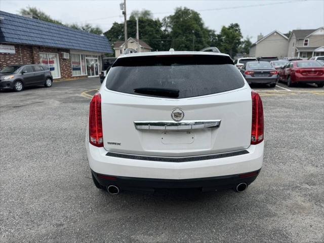 Photo of 2011 White Cadillac SRX